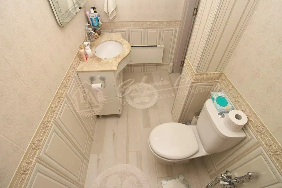 Светлая, элитная квартира с 2 спальнями в новом доме, г.Варна