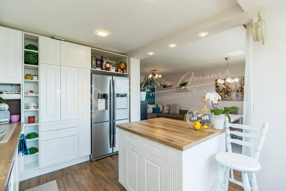 Новая, трехкомнатная элитная квартира возле Приморского парка, г.Варна