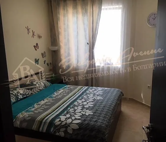 Просторный апартамент с 3 спальнями в 120 м от моря в Равде