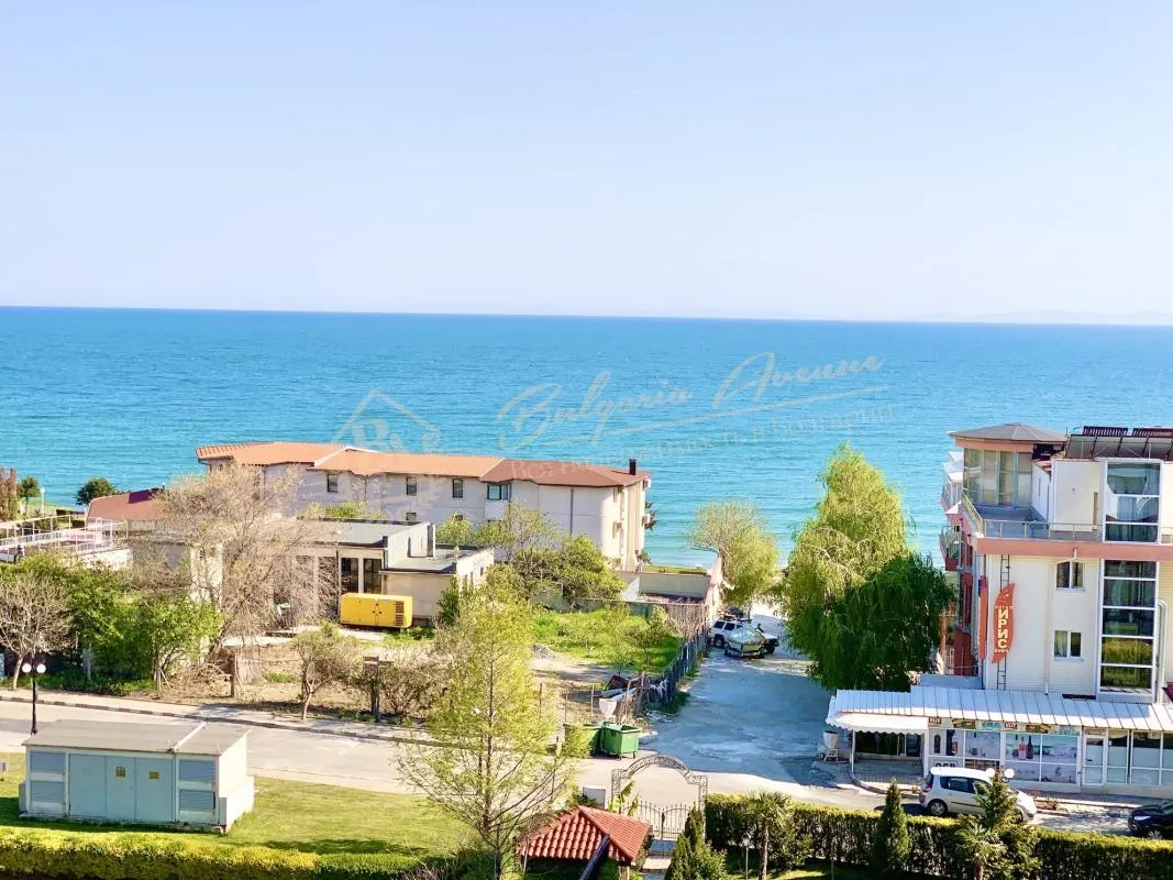 Меблированная четырехкомнатная квартира с видом на море в г.Святой Влас