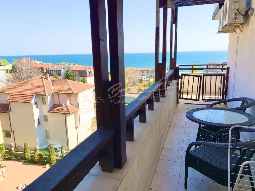 Меблированная четырехкомнатная квартира с видом на море в г.Святой Влас