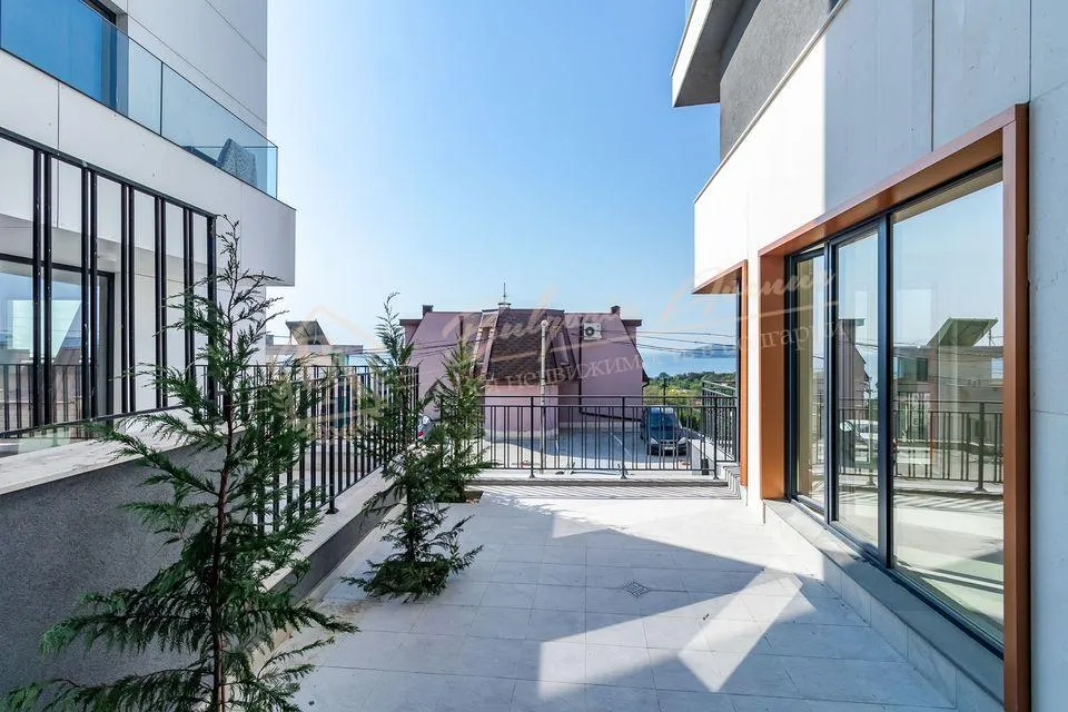 Квартира с 3 спальнями, прекрасная панорама на море, около парка в г.Варна