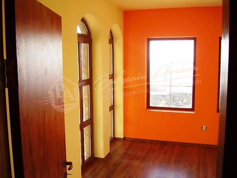 Новый дом в 25 км от Варны, тихая деревня, свежий воздух, красивая природа