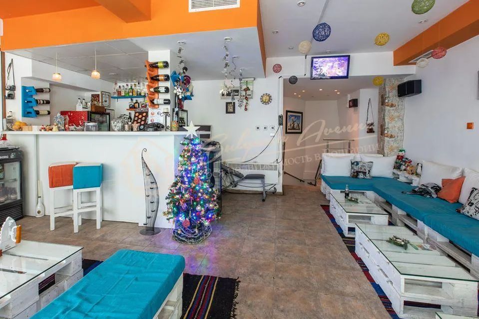 Кафе-бар в самой привлекательной части Идеального Центра в г.Варна