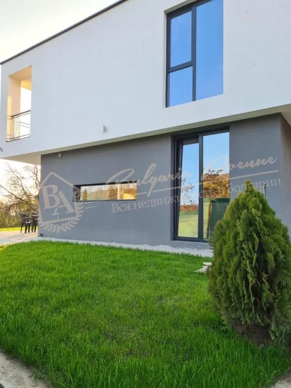 Элитный особняк в красивом в красивом лесном массиве в г.Варна