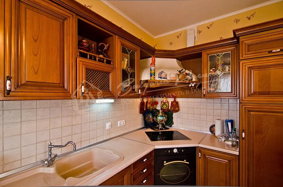 Новый, фамильный дом с собственным садом в лучшем районе г.Варна