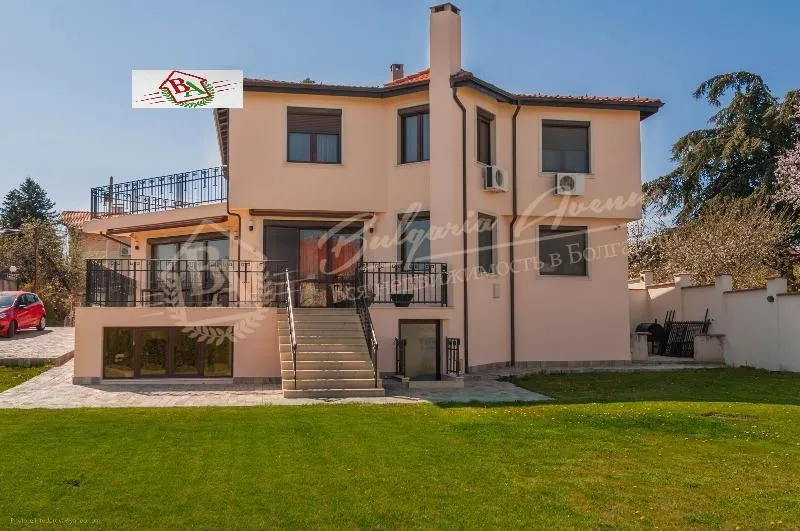 Современный, роскошный двухэтажный дом в популярном районе Варны - Траката