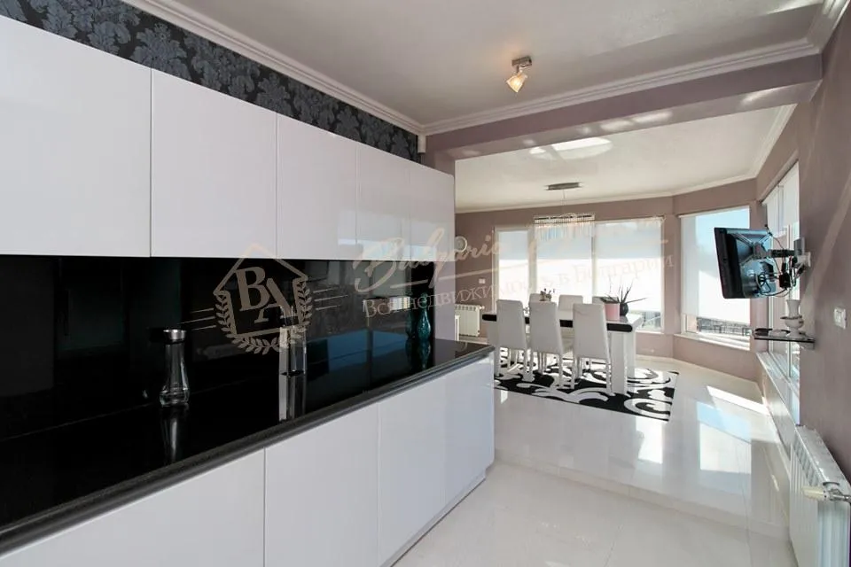 Дизайнерский дом класса люкс с видом на море, район Бриз, г.Варна