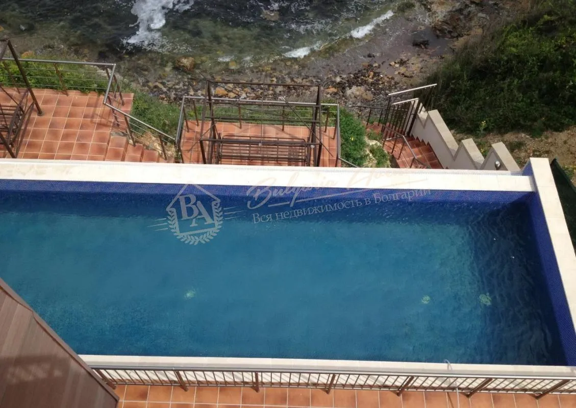 Роскошный дом с прекрасным видом на бухту