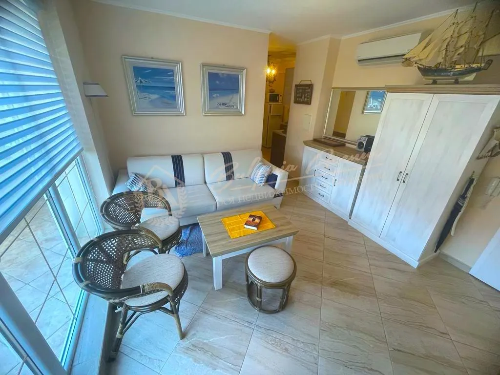 Двухкомнатный апартамент в элитном комплексе «Венера Палас», курорт Солнечный берег