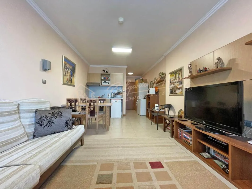 Студия в элитном комплексе "Эмеральд", курортный поселок Равда