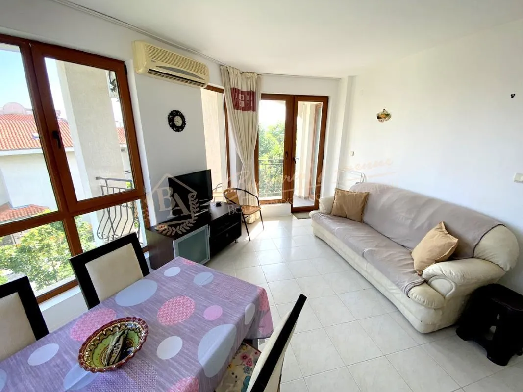 Шикарный двухкомнатный апартамент в жилом комплексе «ТРИУМФ», Святой Влас