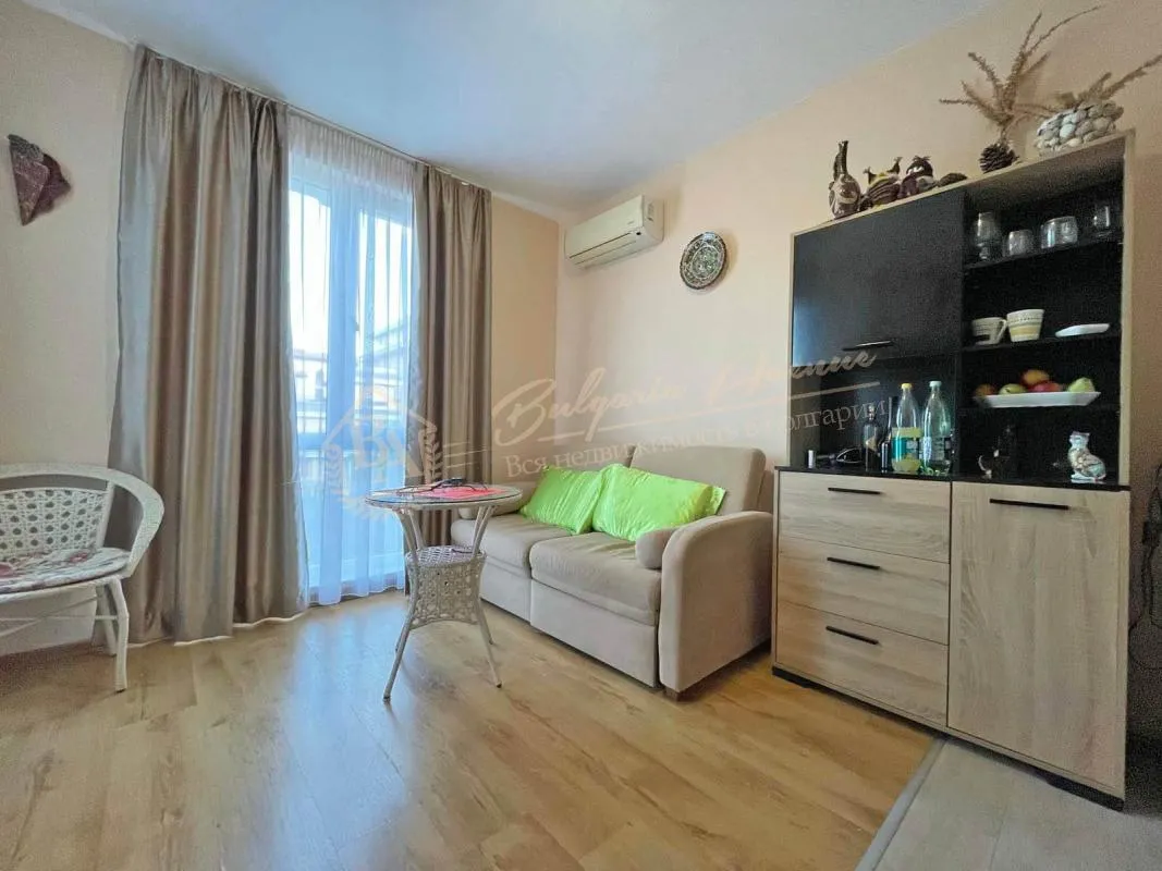 Двухкомнатный апартамент в комплексе "Мессембрия Палас", Солнечный берег