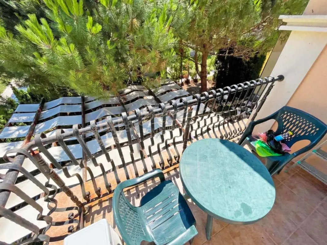 Двухкомнатная квартира в комплексе VILLA ROMANA, Елените