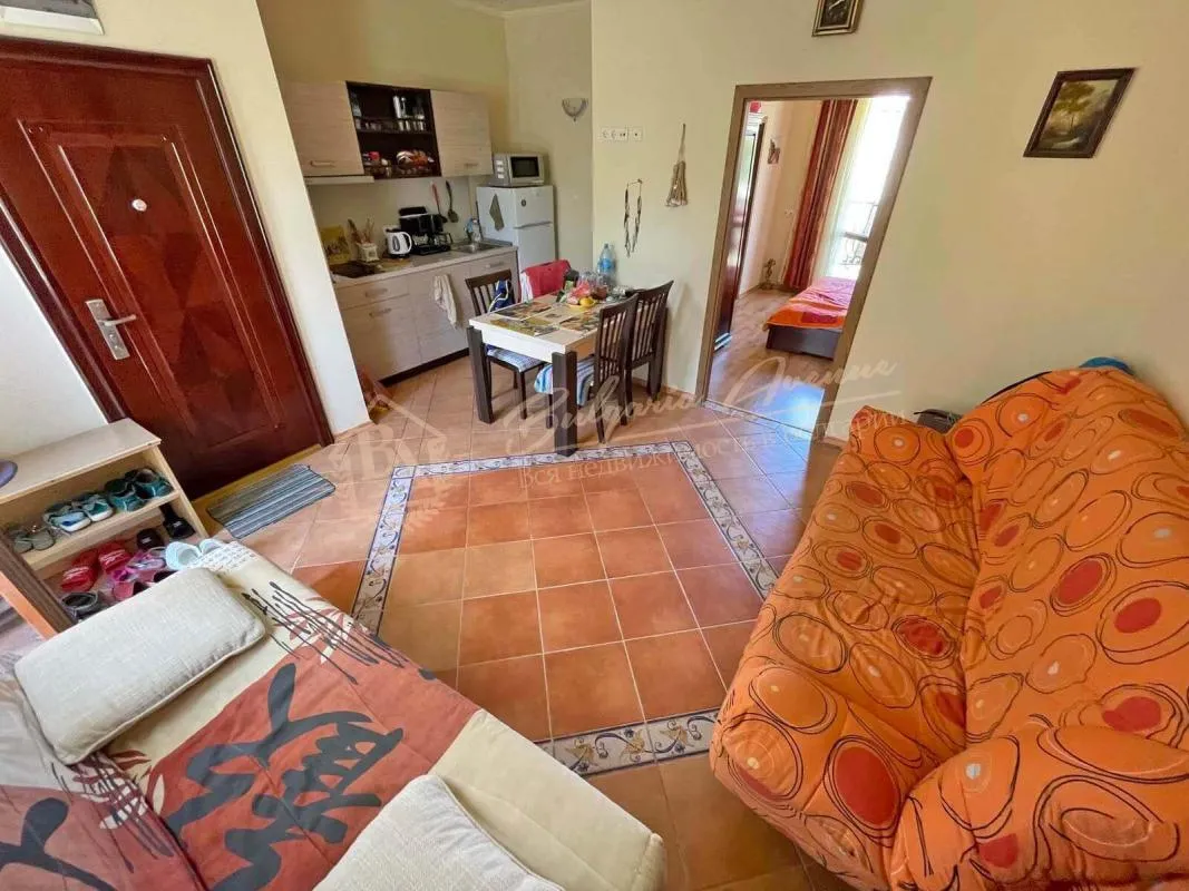 Двухкомнатная квартира в комплексе VILLA ROMANA, Елените