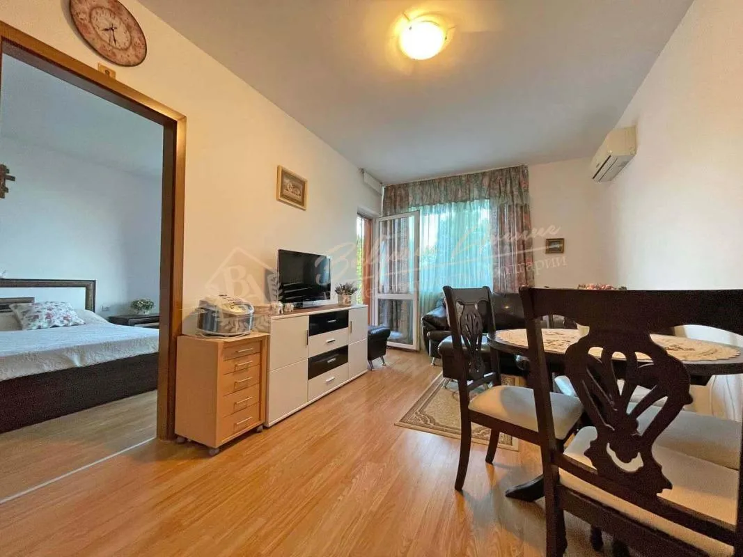 Двухкомнатный апартамент в комплексе GERBER 2, Солнечный берег