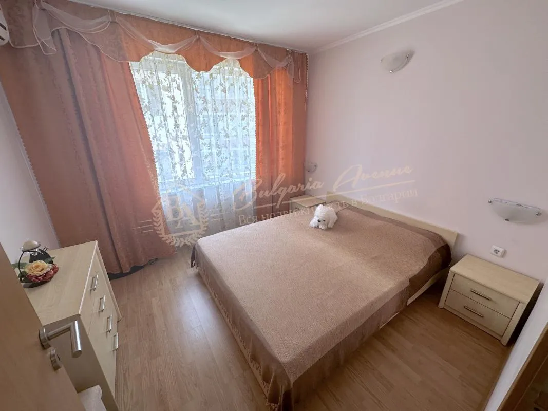 Двухкомнатный апартамент в комплексе «Азалия-2», г. Несебр, 100 метров от моря