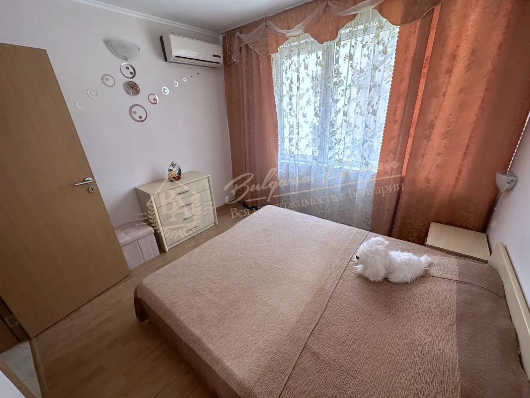 Двухкомнатный апартамент в комплексе «Азалия-2», г. Несебр, 100 метров от моря