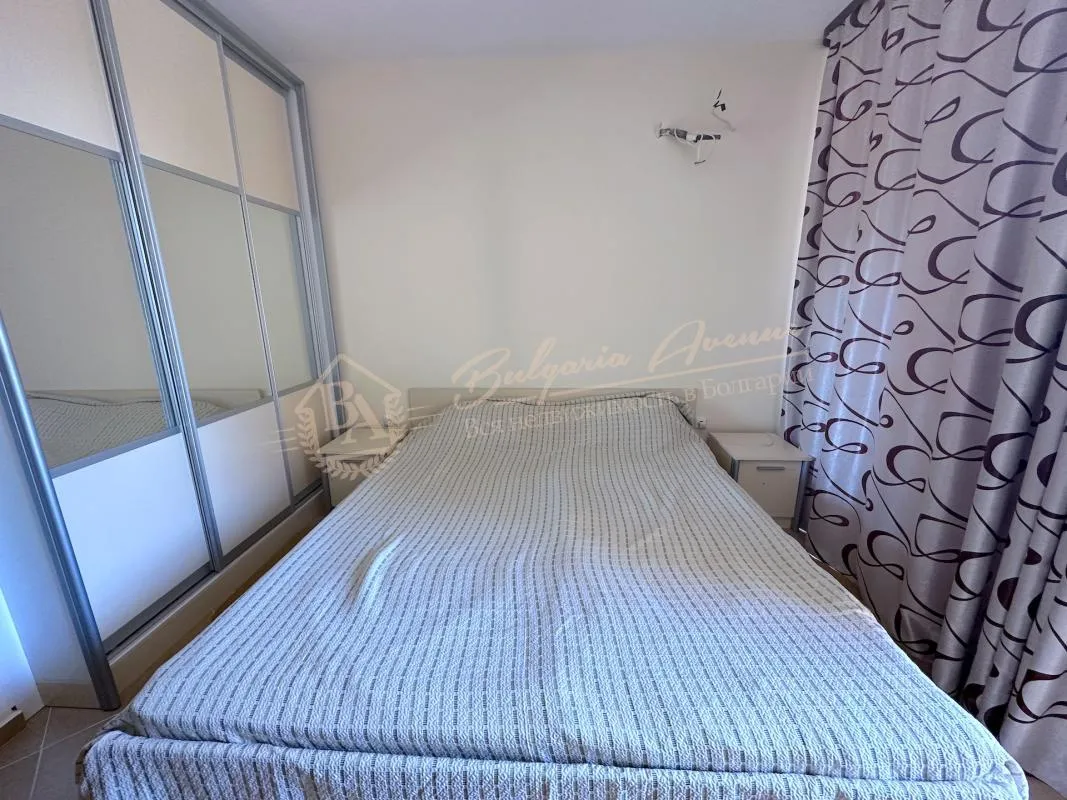 Уютный двухкомнатный апартамент в комплексе «Солнце и Море», Солнечный берег