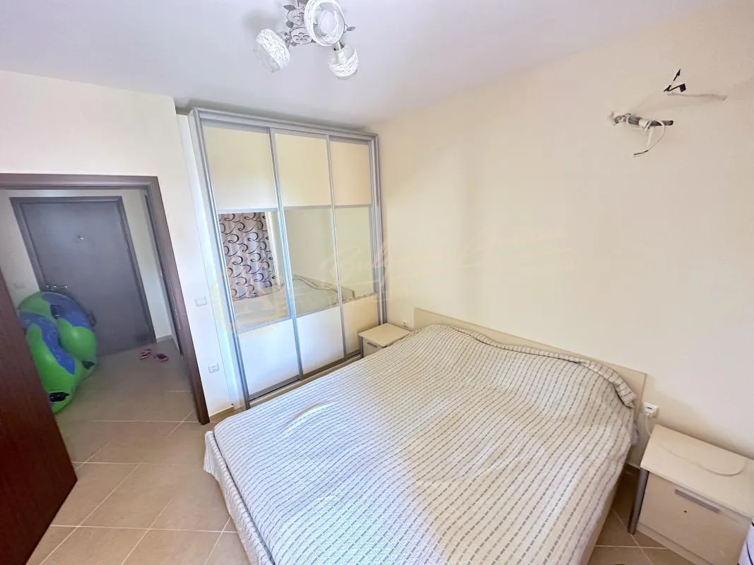 Уютный двухкомнатный апартамент в комплексе «Солнце и Море», Солнечный берег