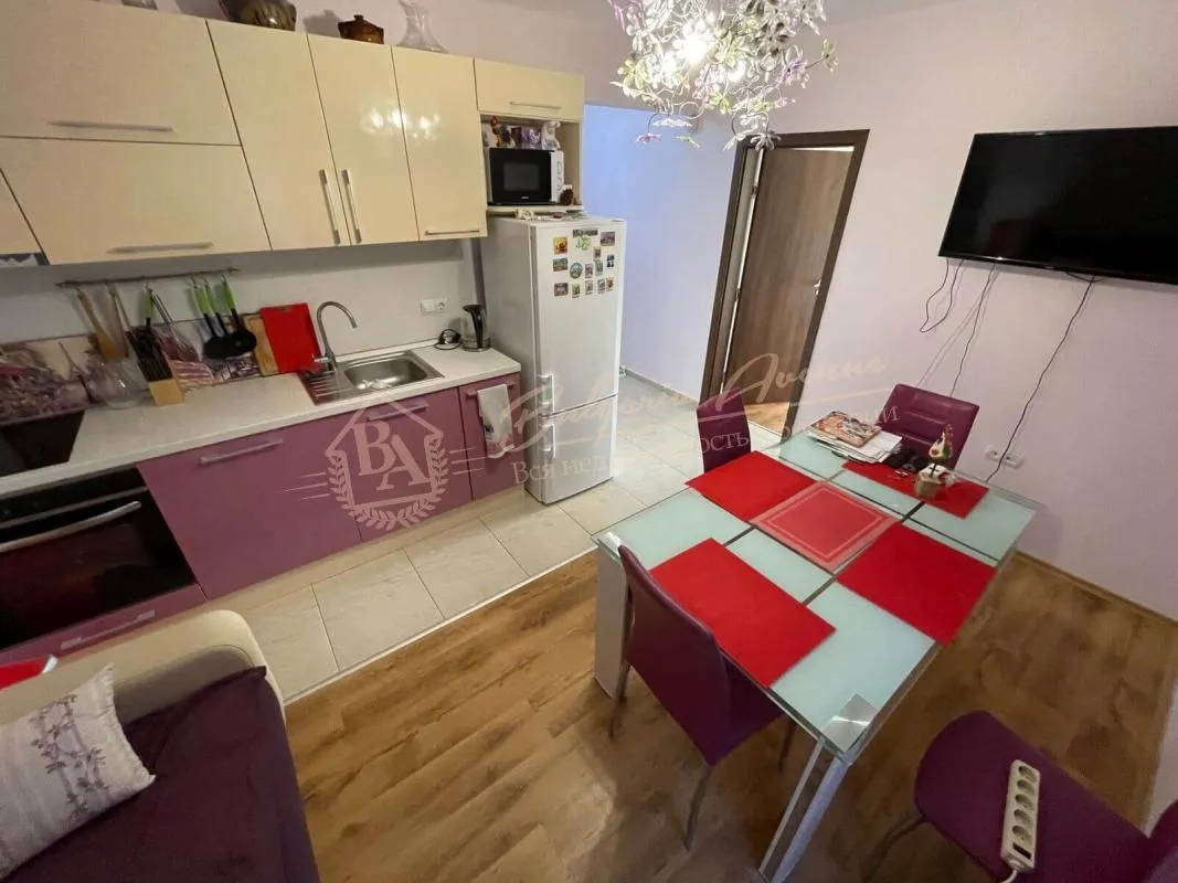 Трехкомнатный апартамент в комплексе Sea Diamond, Солнечный берег - партер