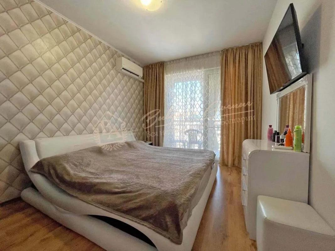 Эксклюзивный апартамент с 1 спальней в комплексе VIP Classic, Солнечный берег