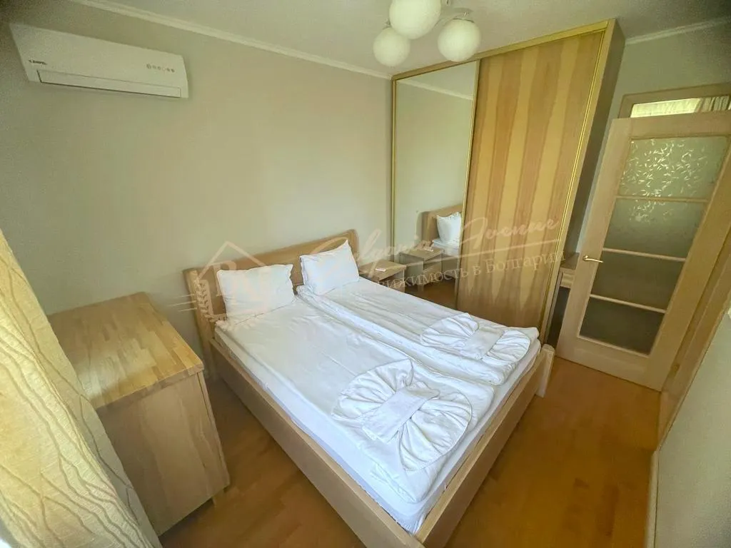 Двухкомнатный апартамент в комплексе «Тарсис» Солнечный берег - партер