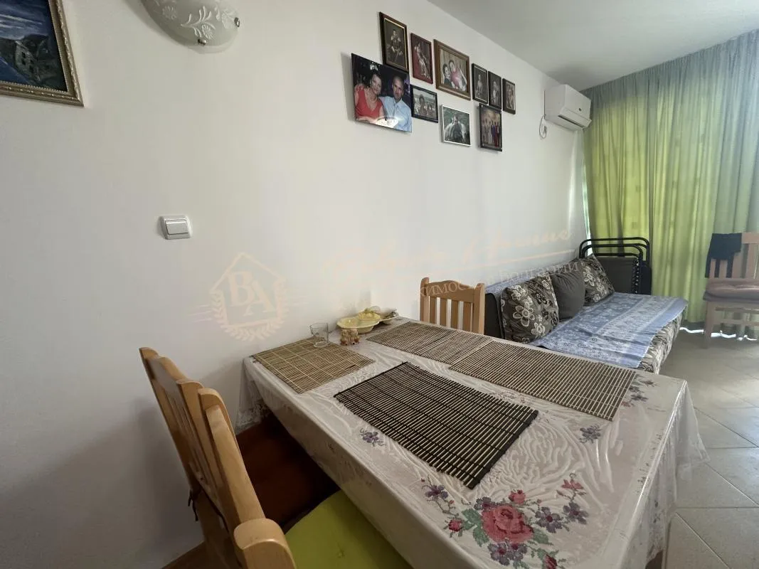 Двухкомнатный апартамент в комплексе "Гардения Хиллс" Солнечный берег