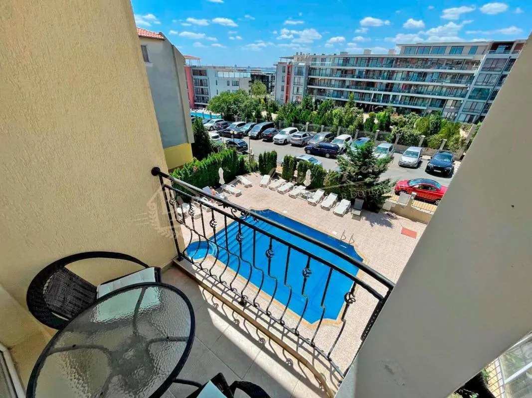 Апартамент с 2 спальнями в комплексе "Сансет", Святой Влас - вид на море