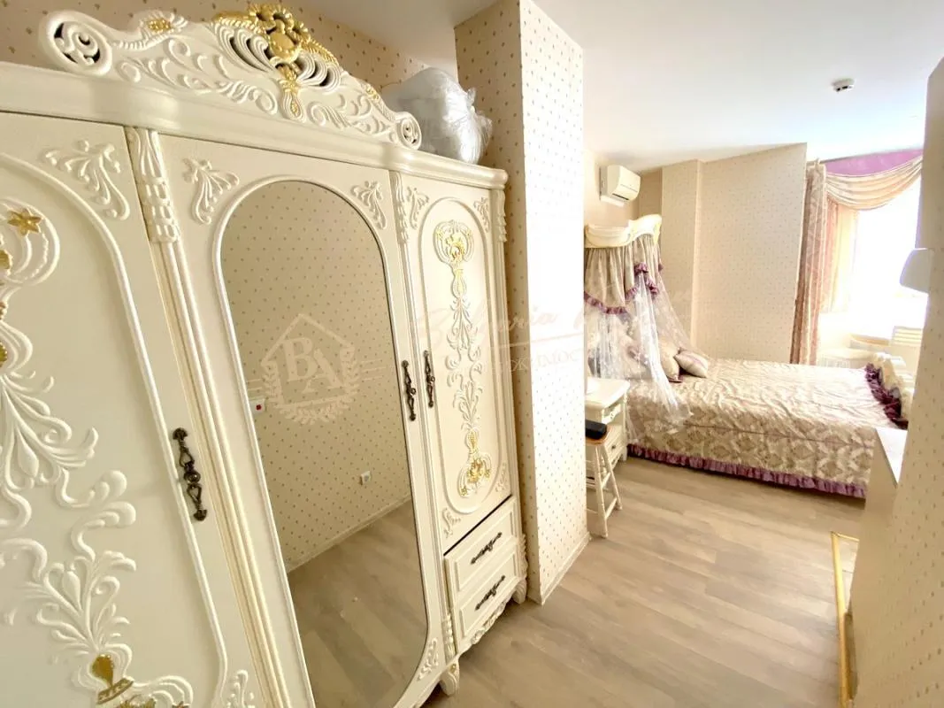 Квартира-студия в комплексе на первой линии от моря "Талиана Бич" Елените