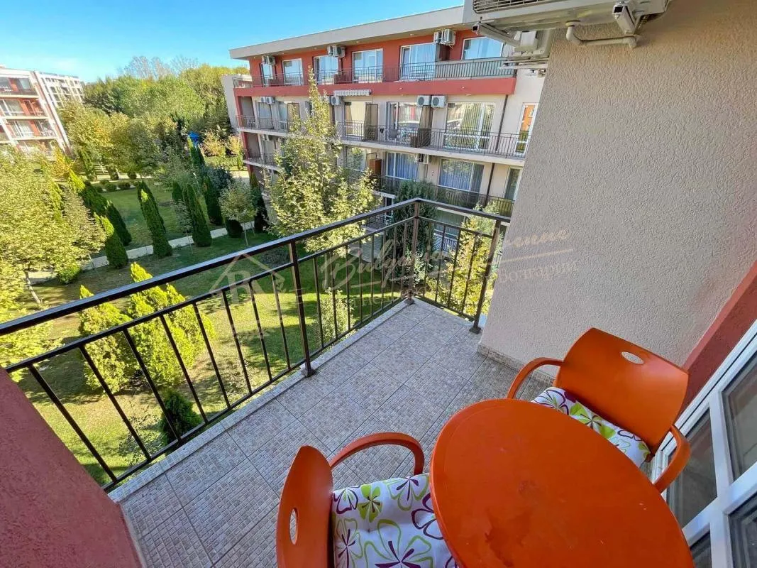 Апартамент с 2 спальнями в комплексе HOLIDAY FORT, Солнечный берег