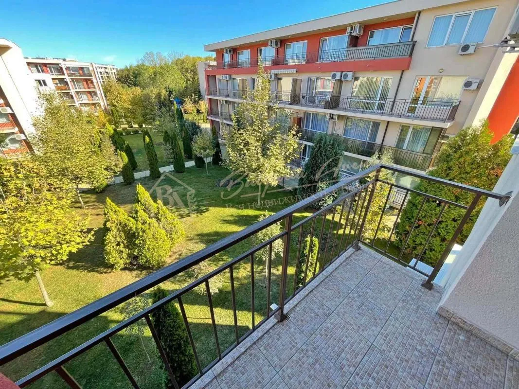 Апартамент с 2 спальнями в комплексе HOLIDAY FORT, Солнечный берег