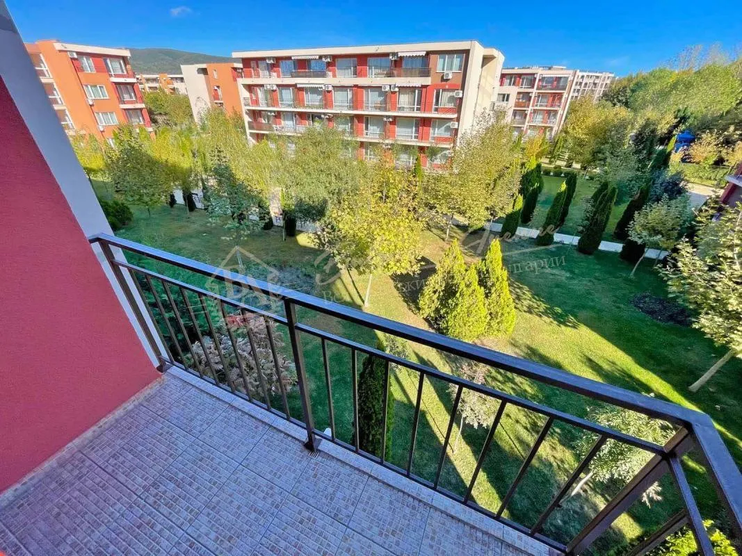 Апартамент с 2 спальнями в комплексе HOLIDAY FORT, Солнечный берег