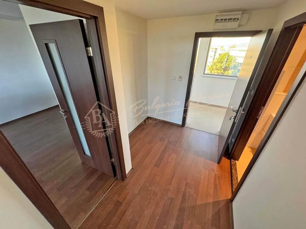 Двухкомнатный апартамент с видом на море в "Питер Хаус", Солнечный берег