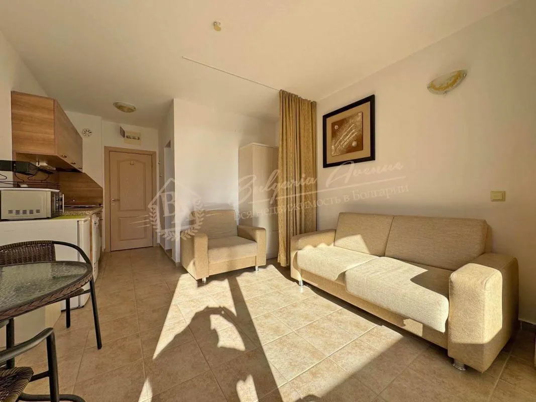 Продажа квартиры-студии с видом на море в комплексе "Анна Марина"