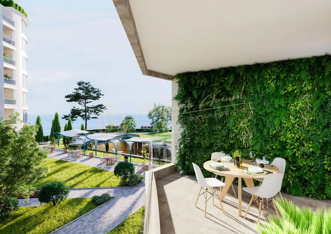 Квартира студия с панорамным видом на море вблизи курорта Святой Константин и Елена