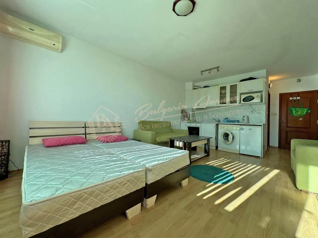 Меблированная студия в комплексе Sea View, Свети Влас - продажа