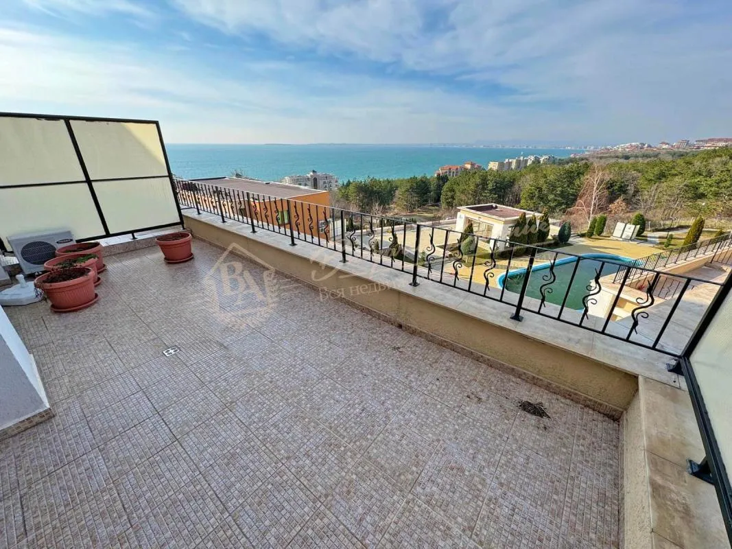 Двухкомнатный меблированный апартамент в Святом Власе - комплекс Sea Fort. Вид на море!