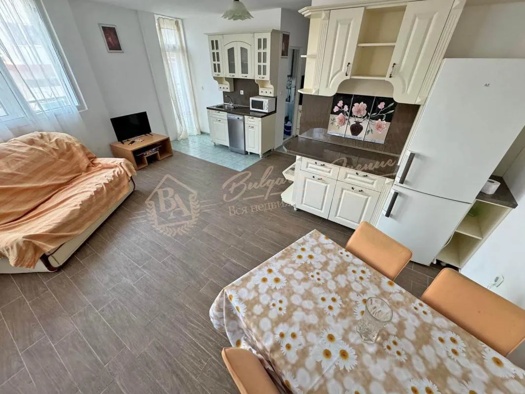 Большая меблированная квартира-студия в Aravana, Солнечный берег