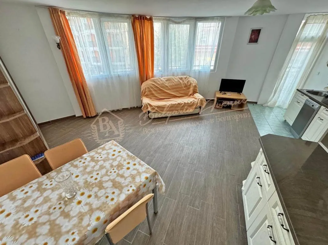 Большая меблированная квартира-студия в Aravana, Солнечный берег