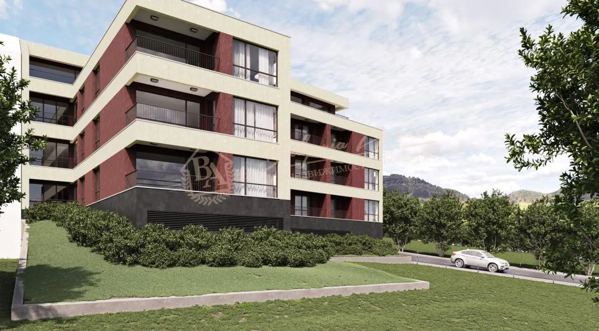 Трехкомнатная квартира в тихом и спокойном месте города Варна - квартале Виница