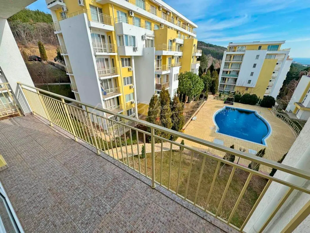 Апартамент с 1 спальней в комплексе Crown Fort, Свети Влас