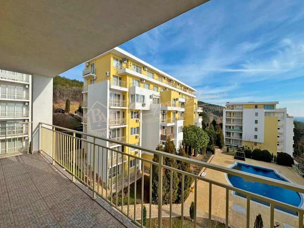 Апартамент с 1 спальней в комплексе Crown Fort, Свети Влас