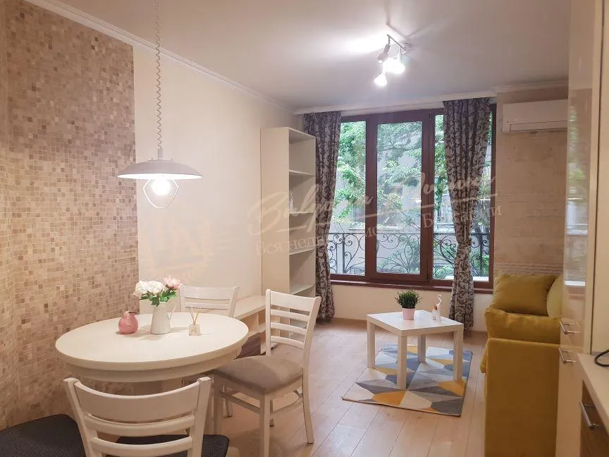 Двухкомнатная квартира в районе "Генералы", город Варна