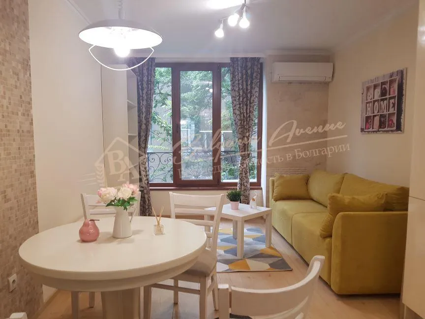 Двухкомнатная квартира в районе "Генералы", город Варна