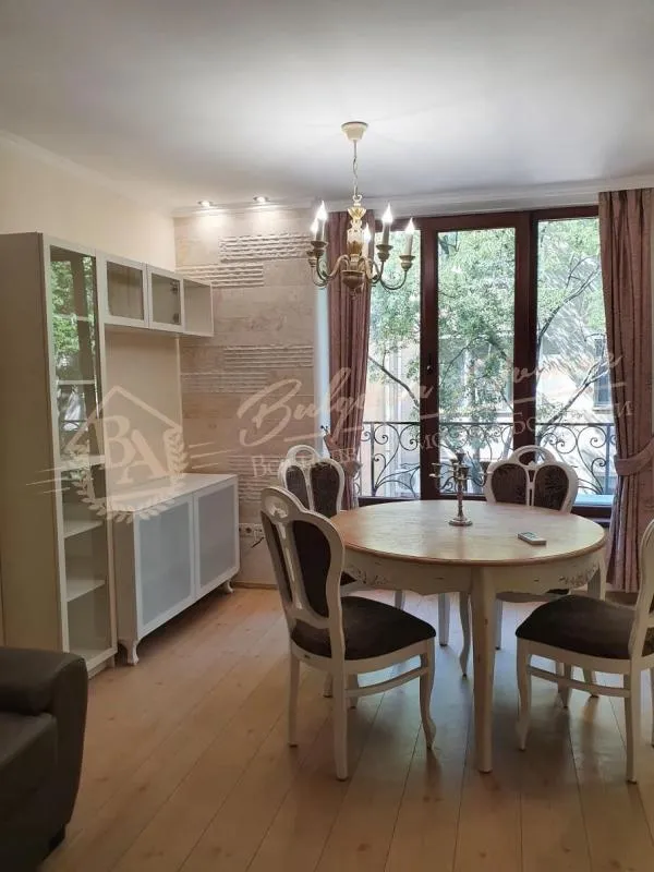 Элегантная квартира с 2 спальнями в одном из лучших районов города Варна - "Генералы"