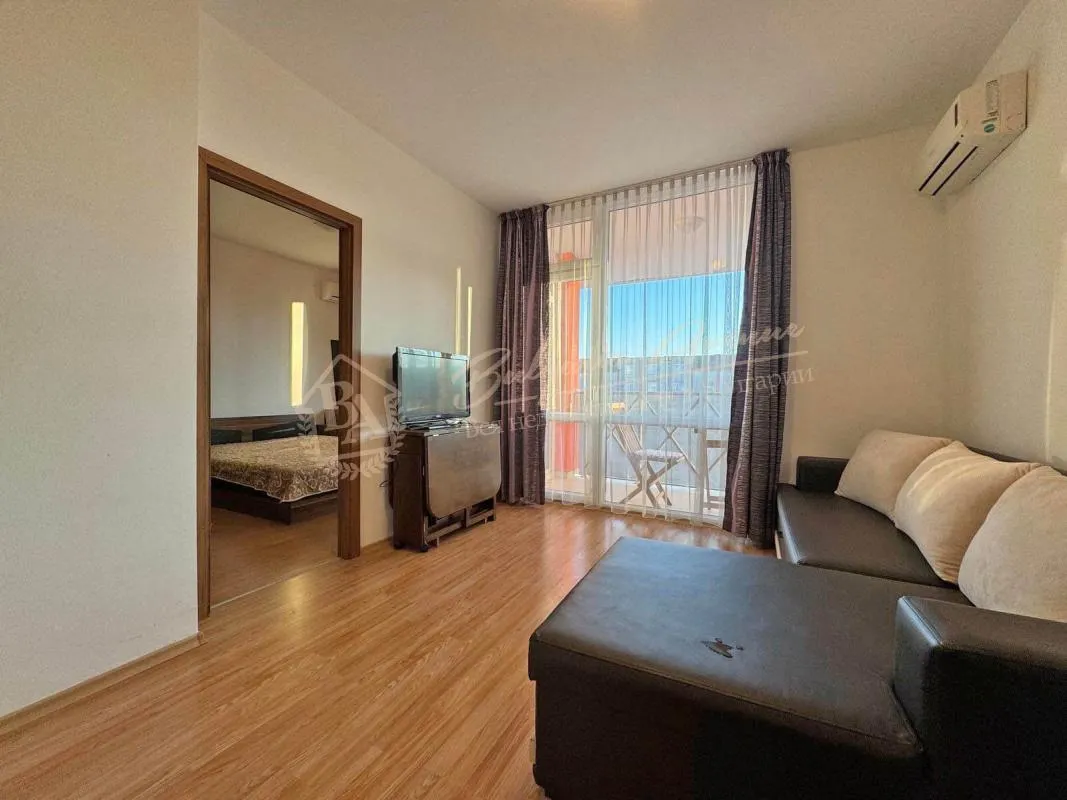 Меблированный апартамент с 1 спальней  в комплексе "Гербер Резиденс 3", Солнечный берег