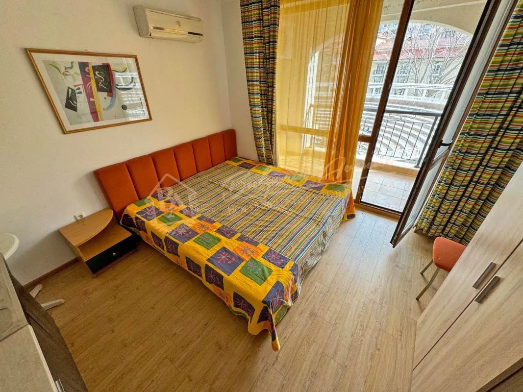 Меблированная студия в комплексе "Вилла Астория 3", Елените