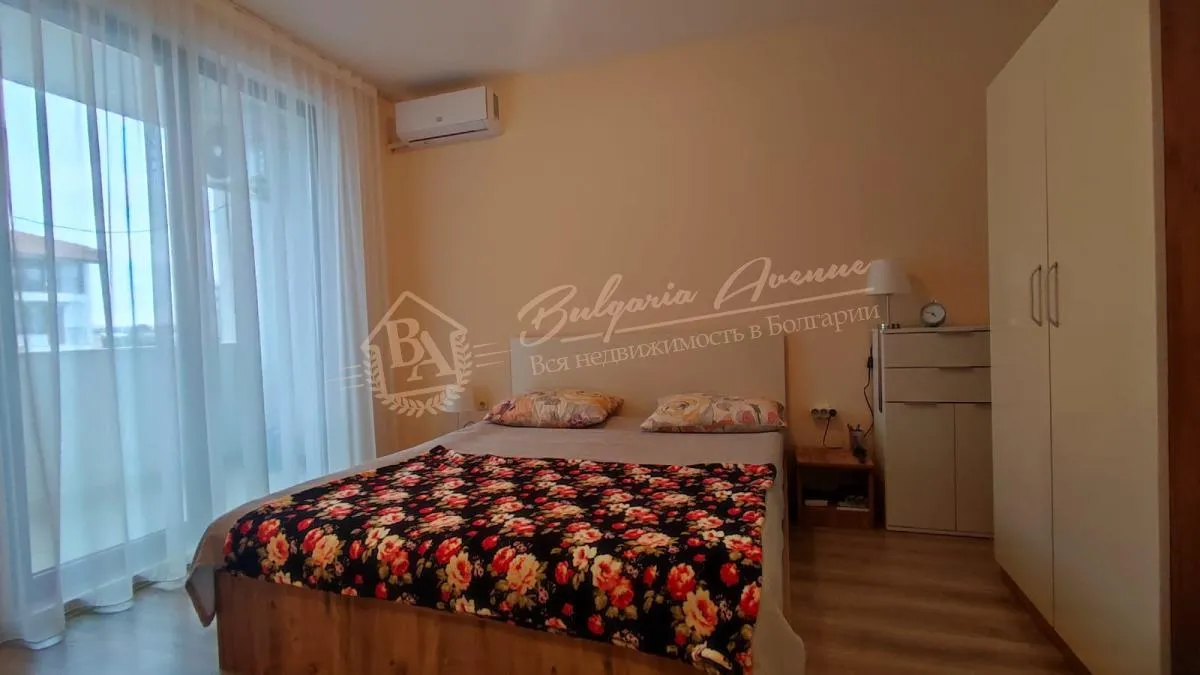 Двухкомнатный апартамент с видом на бассейн в комплексе «Аполлон-9», Равда