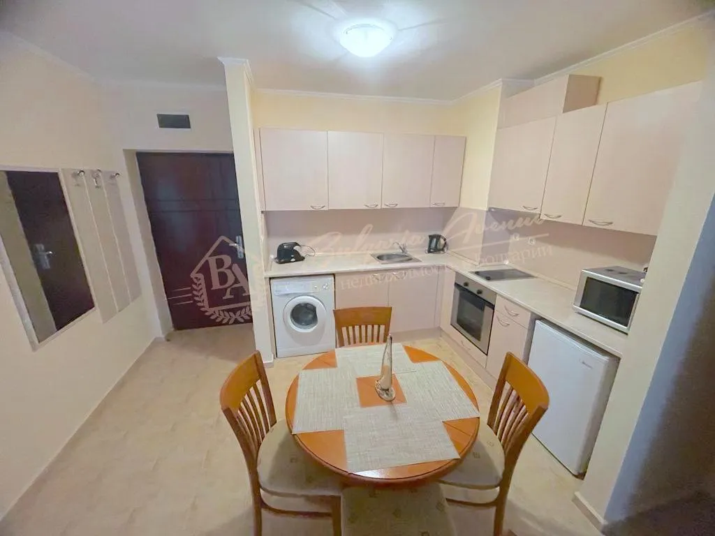 Просторный трехкомнатный апартамент в комплексе «Аполлон-2» 